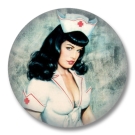 Betty Page als Krankenschwester Button